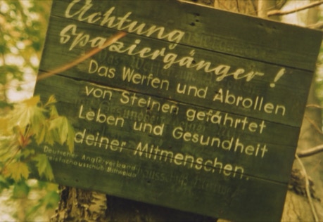 achtung spazierganger 1